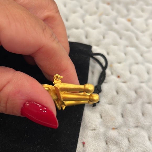 Vintage Leslie Block “Spot of Tea” Matte Gold Brooch-Boutique - Picture 7 of 8